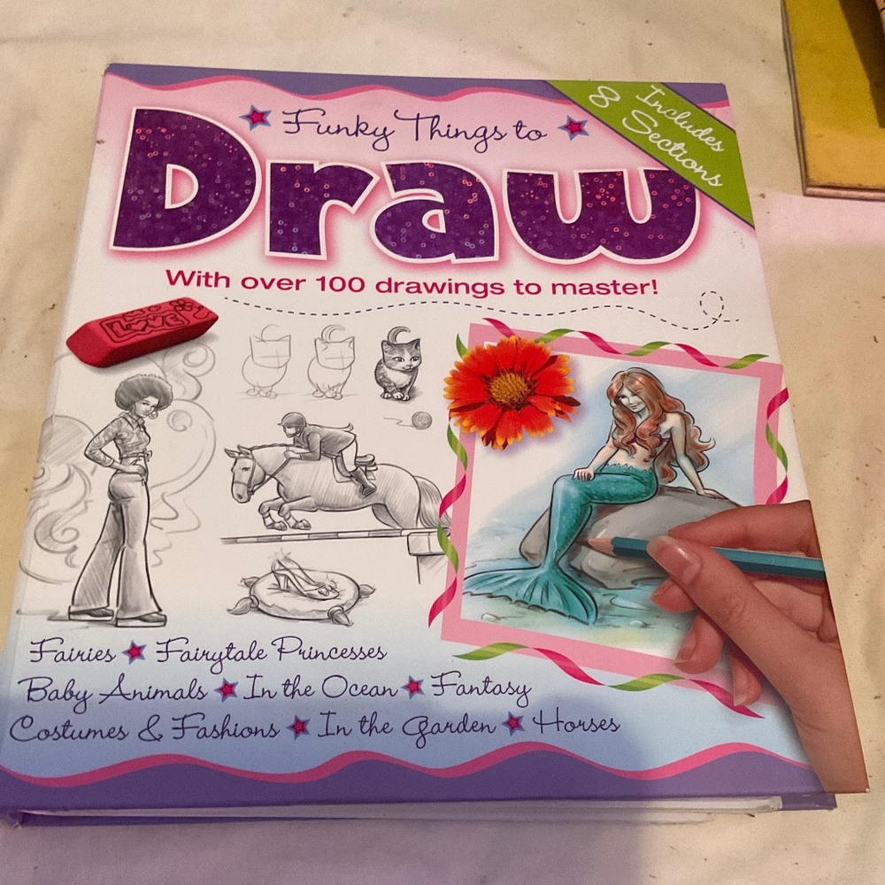 Book -Fun things to draw with over 100 drawings to master   B127